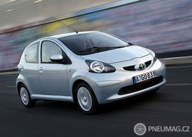ContiEcoContact 5 jsou pro malá auta i limuzíny, hodí se i pro „prcka“ Toyotu Aygo. Foto: www.conti-online.com