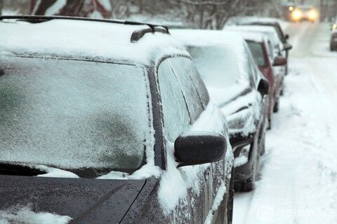 První sníh každoročně znamená fronty u pneuservisů. Foto: supersaas.cz